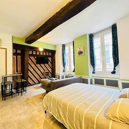 Apartament Le Havre De Paix Laon Zewnętrze zdjęcie