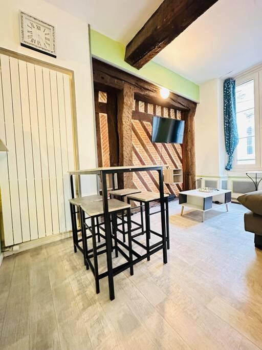 Apartament Le Havre De Paix Laon Zewnętrze zdjęcie